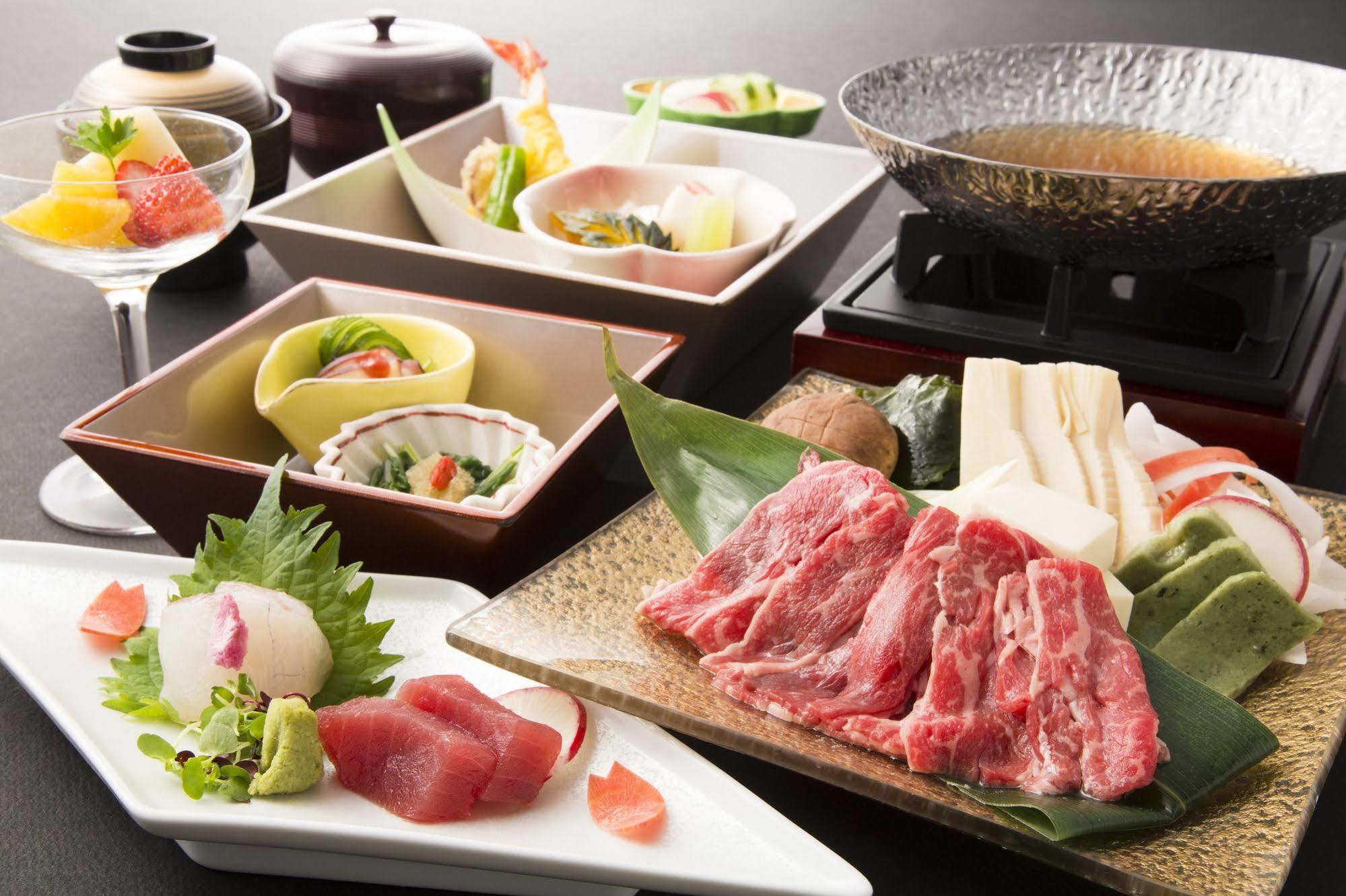 Hotel Hankyu Expo Park Osaka سويتا المظهر الخارجي الصورة